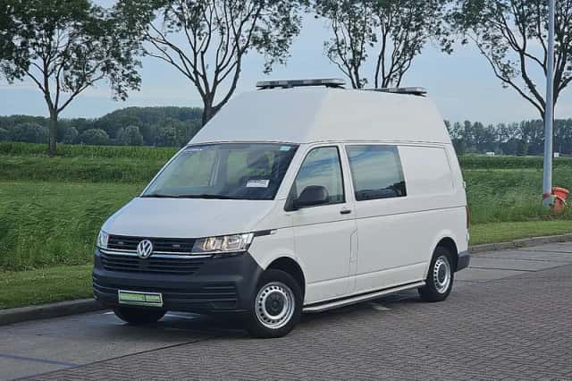 Volkswagen Transporter (2020) thumbnail 2