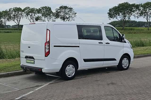 Ford Transit (2020) thumbnail 3