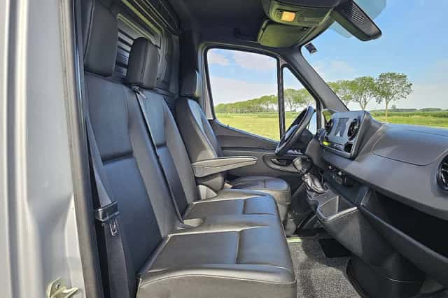 Mercedes-Benz Sprinter (2020) thumbnail 6