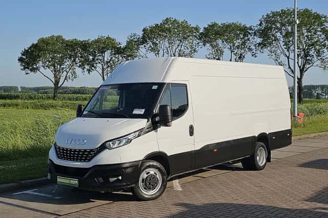 Iveco Daily (2021) thumbnail 2