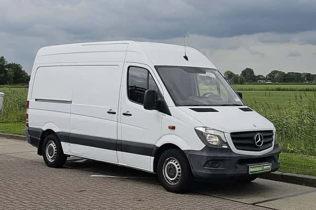 Mercedes-Benz Sprinter (2015) thumbnail 4