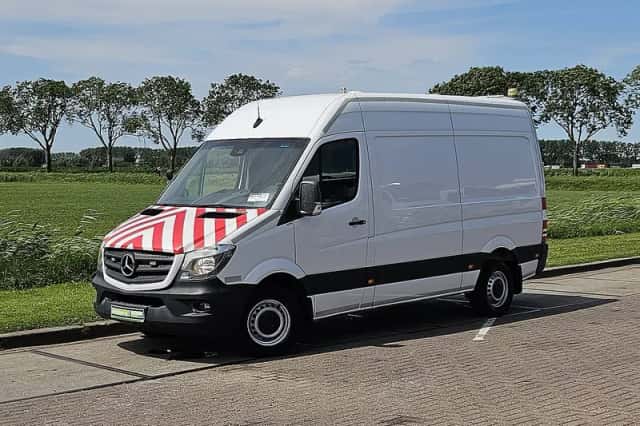 Mercedes-Benz Sprinter (2018) thumbnail 2