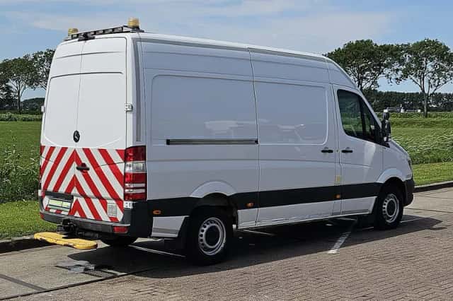 Mercedes-Benz Sprinter (2018) thumbnail 3