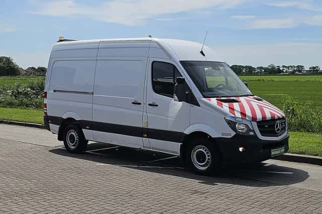 Mercedes-Benz Sprinter (2018) thumbnail 4