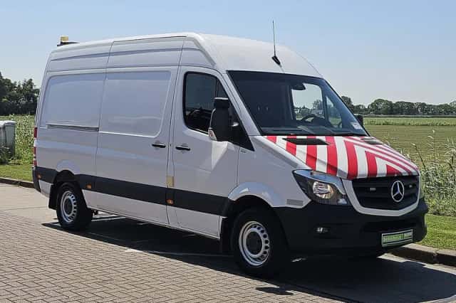 Mercedes-Benz Sprinter (2018) thumbnail 4