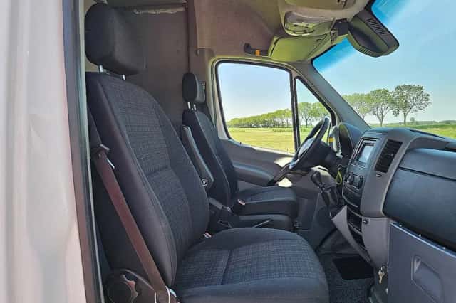 Mercedes-Benz Sprinter (2018) thumbnail 6