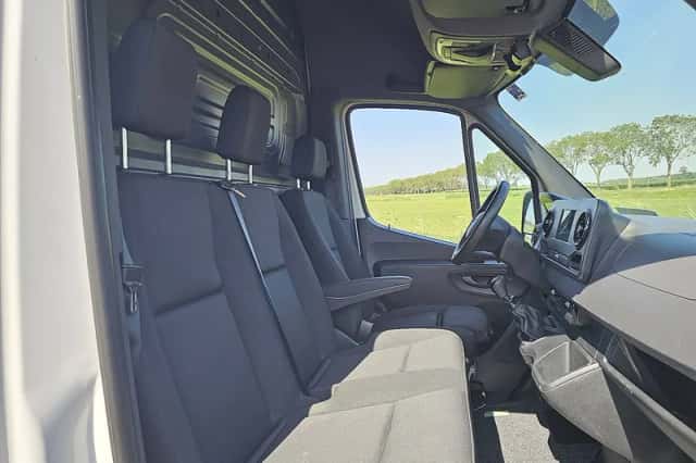 Mercedes-Benz Sprinter (2021) thumbnail 6