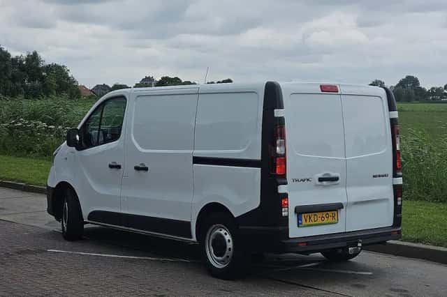 Renault Trafic (2021) thumbnail 5
