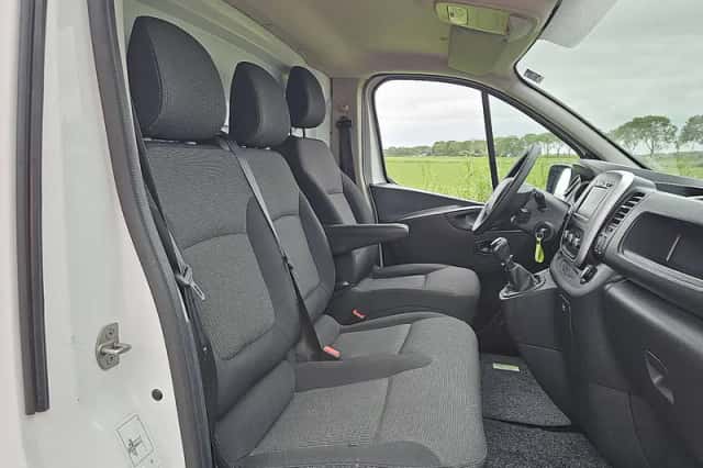 Renault Trafic (2021) thumbnail 6