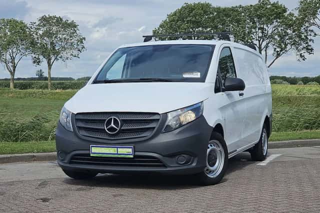 Mercedes-Benz Vito (2020) thumbnail 1