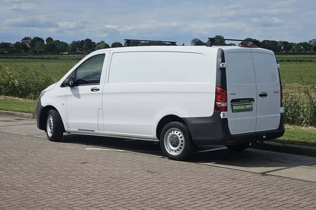 Mercedes-Benz Vito (2020) thumbnail 5
