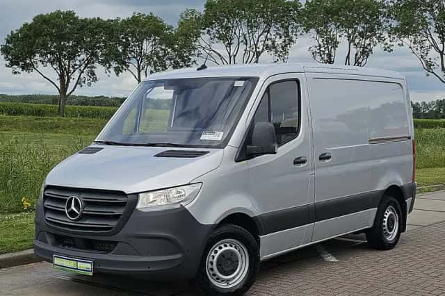 Mercedes-Benz Sprinter (2020) thumbnail 2