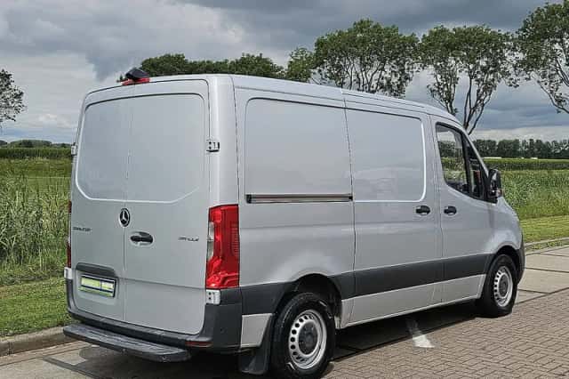 Mercedes-Benz Sprinter (2020) thumbnail 3
