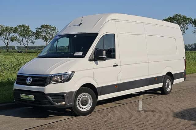 Volkswagen Crafter (2020) thumbnail 2