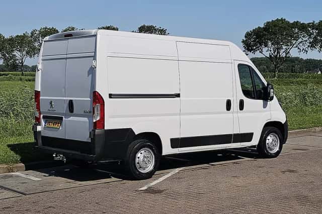 Peugeot Boxer (2021) thumbnail 3
