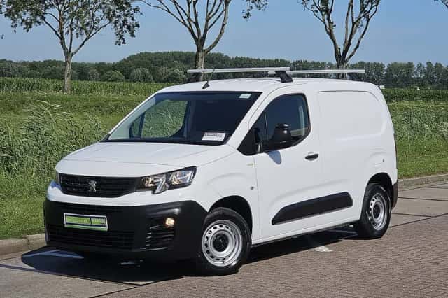 Peugeot Partner (2021) thumbnail 2