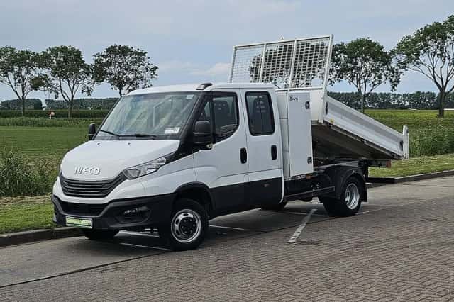 Iveco Daily (2022) thumbnail 2