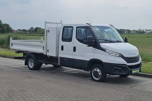 Iveco Daily (2022) thumbnail 4