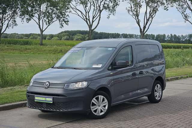 Volkswagen Caddy (2022) thumbnail 2