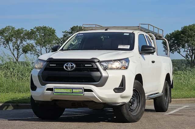 Toyota Hi-Lux (2021) thumbnail 1