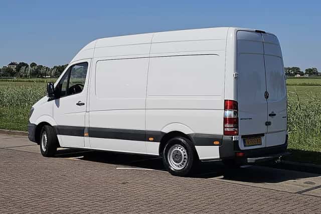 Mercedes-Benz Sprinter (2015) thumbnail 5