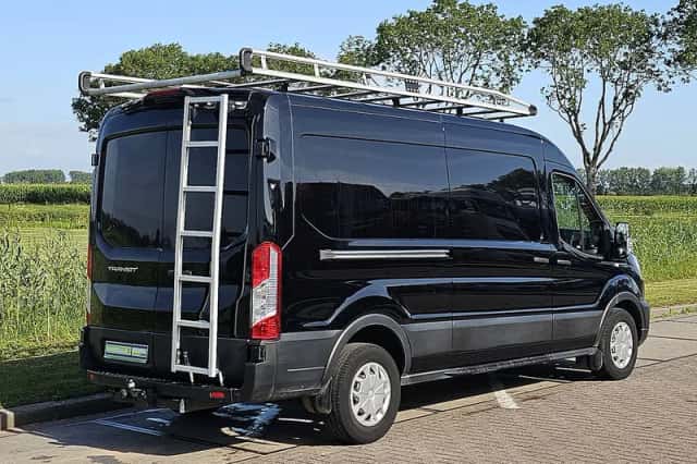 Ford Transit (2020) thumbnail 3