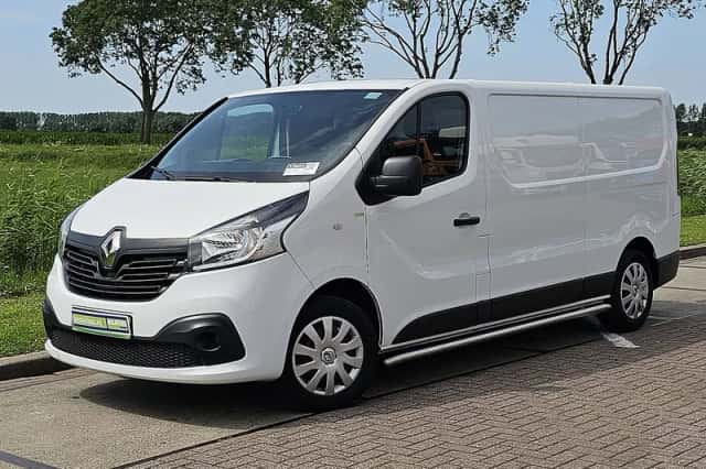 Renault Trafic (2019) thumbnail 2