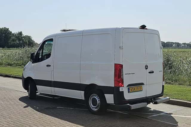 Mercedes-Benz Sprinter (2022) thumbnail 5