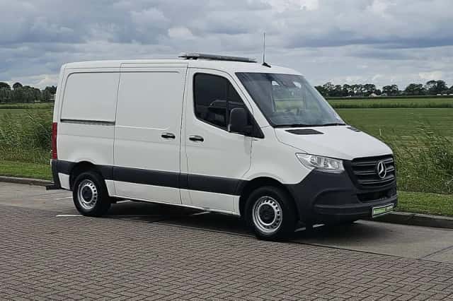 Mercedes-Benz Sprinter (2022) thumbnail 4