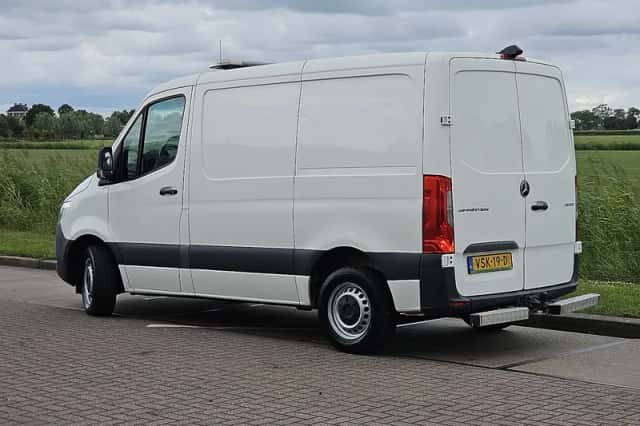 Mercedes-Benz Sprinter (2022) thumbnail 5