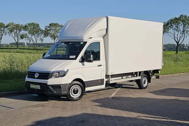 Volkswagen Crafter (2020) thumbnail 2