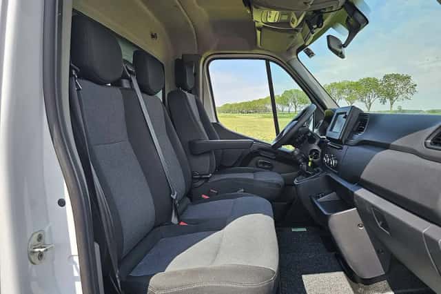 Renault Master (2023) thumbnail 6