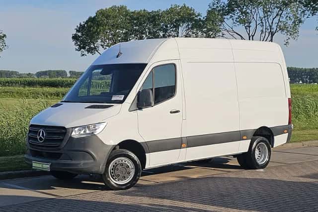 Mercedes-Benz Sprinter (2019) thumbnail 2