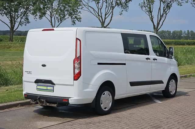 Ford Transit (2021) thumbnail 3