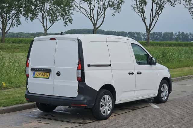 Volkswagen Caddy (2021) thumbnail 3