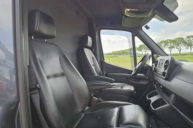 Mercedes-Benz Sprinter (2021) thumbnail 6