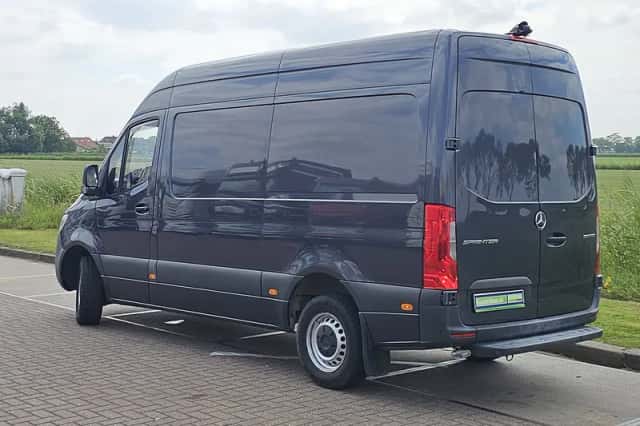 Mercedes-Benz Sprinter (2021) thumbnail 5