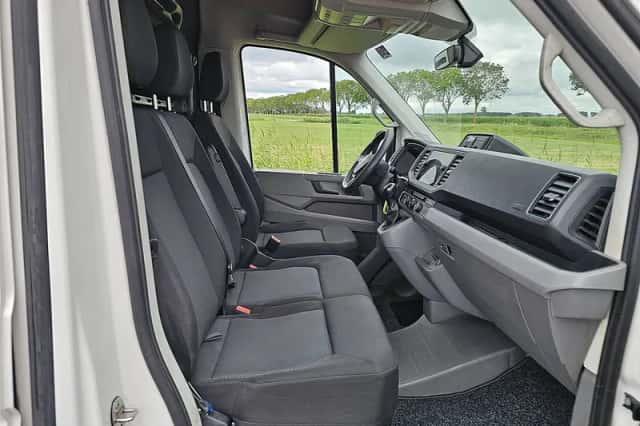 Volkswagen Crafter (2022) thumbnail 6