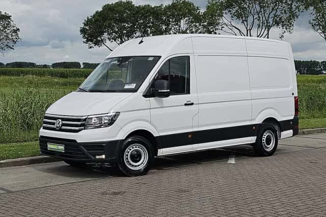 Volkswagen Crafter (2022) thumbnail 2