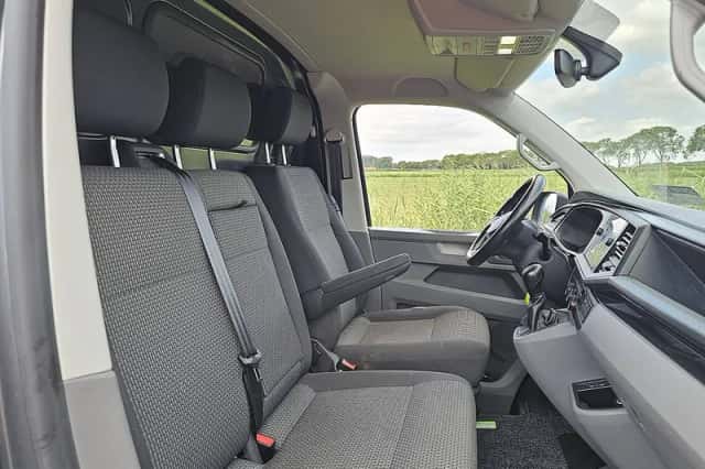 Volkswagen Transporter (2021) thumbnail 6