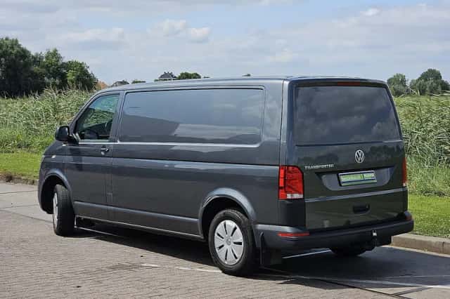 Volkswagen Transporter (2021) thumbnail 5