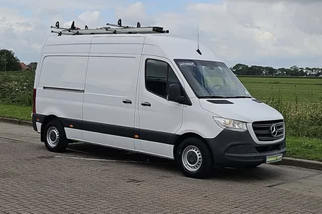 Mercedes-Benz Sprinter (2021) thumbnail 4