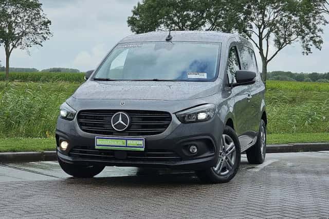 Mercedes-Benz eCitan (2024) thumbnail 1