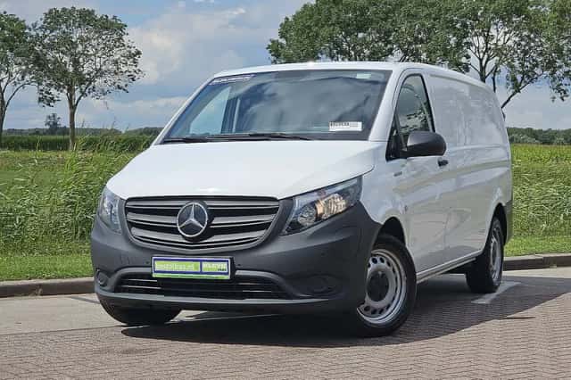 Mercedes-Benz eVito (2025) thumbnail 1