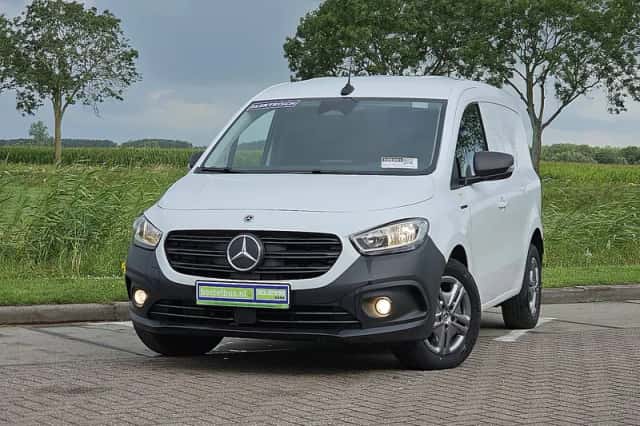 Mercedes-Benz eCitan (2024) thumbnail 1