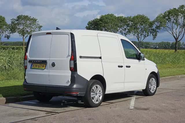 Volkswagen Caddy (2021) thumbnail 3
