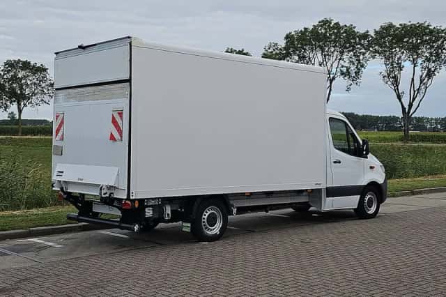 Mercedes-Benz Sprinter (2021) thumbnail 3
