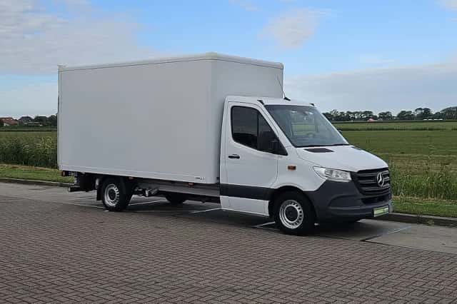 Mercedes-Benz Sprinter (2021) thumbnail 4