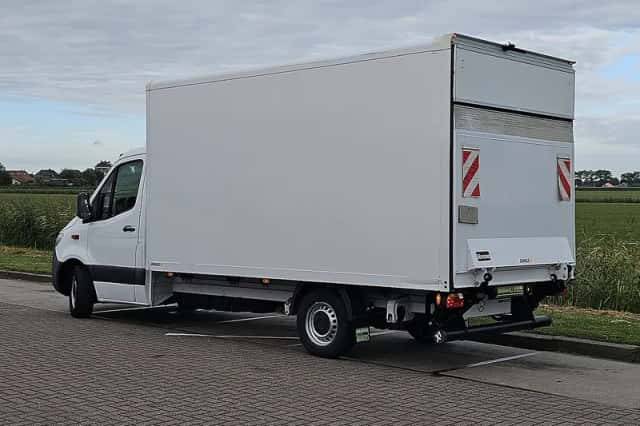 Mercedes-Benz Sprinter (2021) thumbnail 5