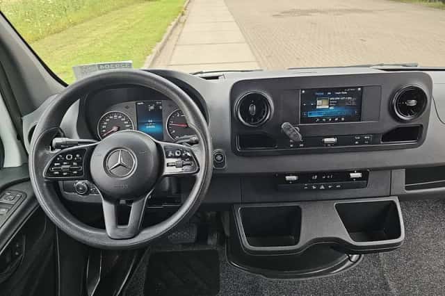 Mercedes-Benz Sprinter (2020) thumbnail 6